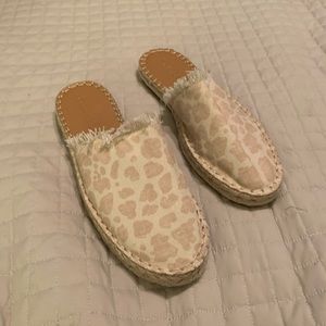 NWOT Splendid Cheetah Espadrille Slides Cream/Tan Size 7